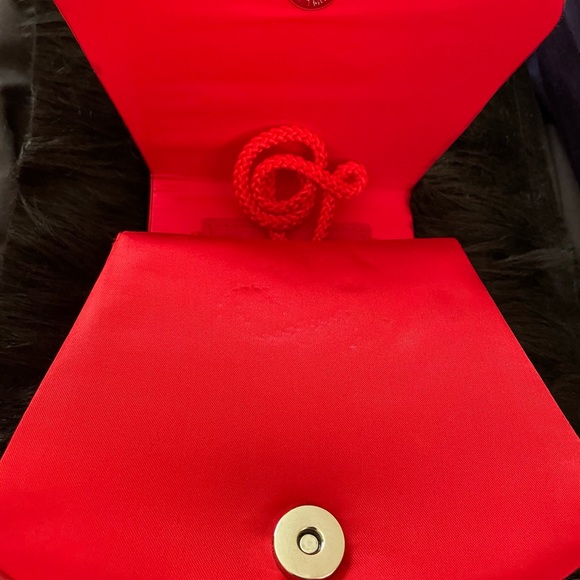 Red Evening Bag - Picture 4 of 10